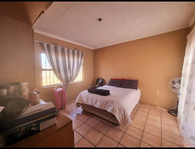 1 BEDROOM HOUSE FOR SALE IN HENLEY ON KLIP